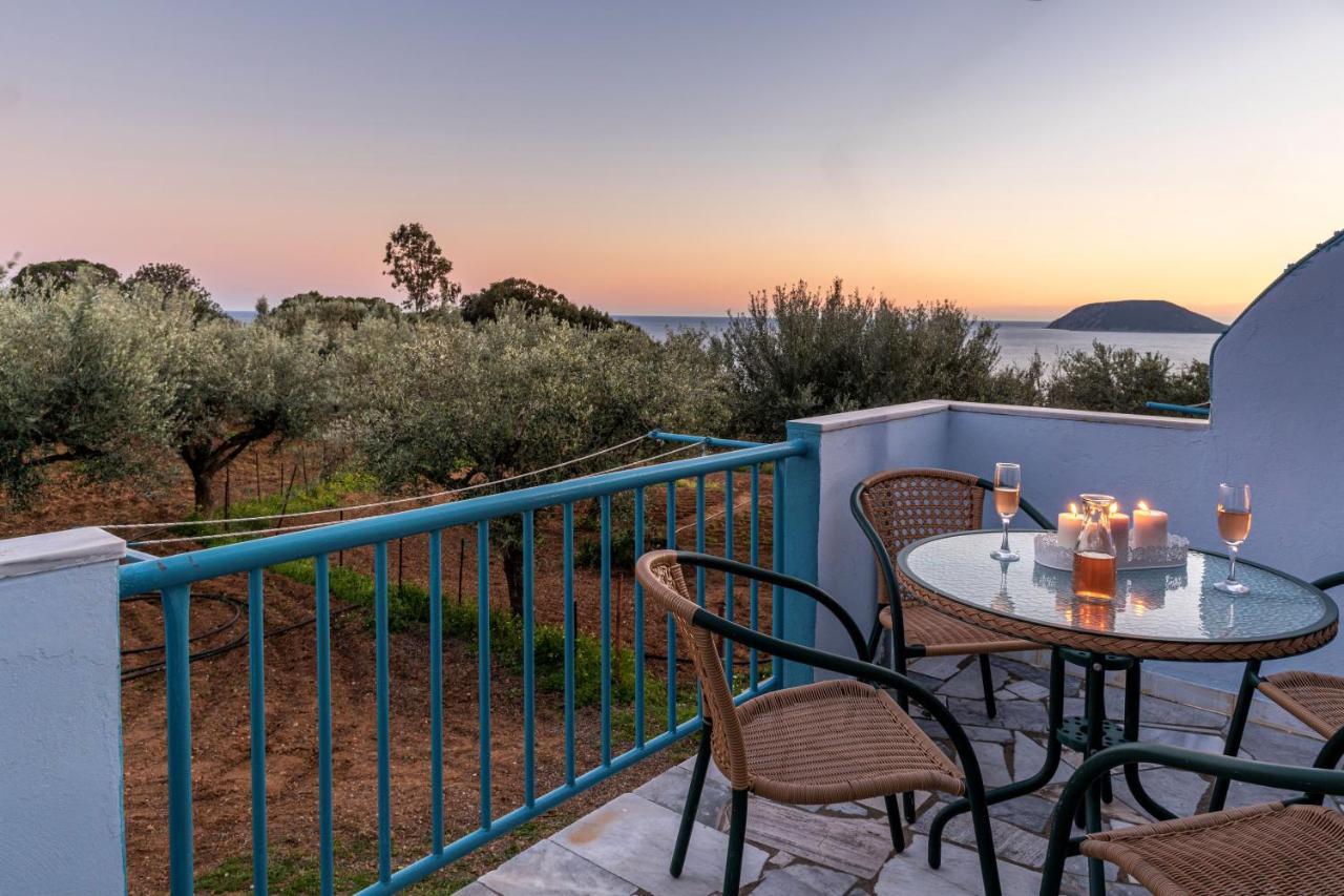 Secret Summer Havens - Perfectly Secluded Getaways Vasilítsion Extérieur photo