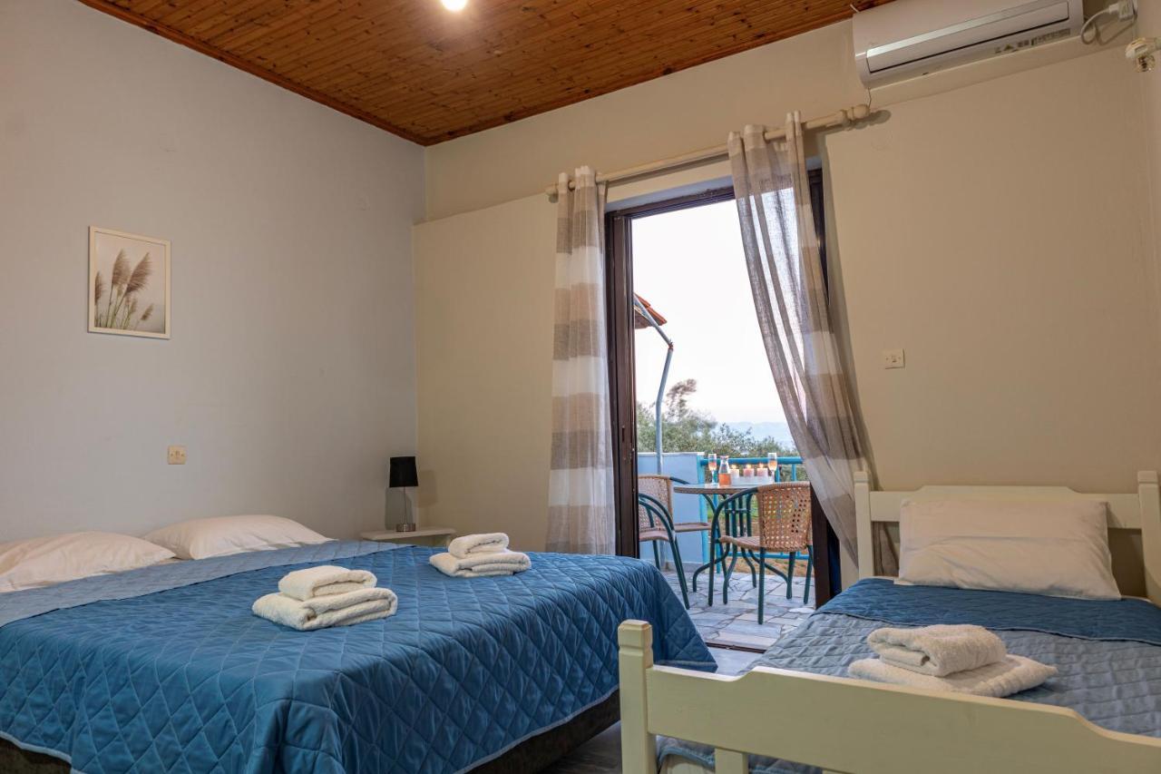Secret Summer Havens - Perfectly Secluded Getaways Vasilítsion Extérieur photo
