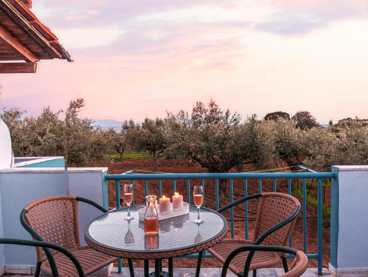 Secret Summer Havens - Perfectly Secluded Getaways Vasilítsion Extérieur photo